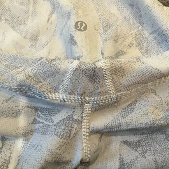 LULULEMON Wunder Under Hi-Rise Tights :Leggings  28" Jasmine White Multi Size 6 - Picture 6 of 7